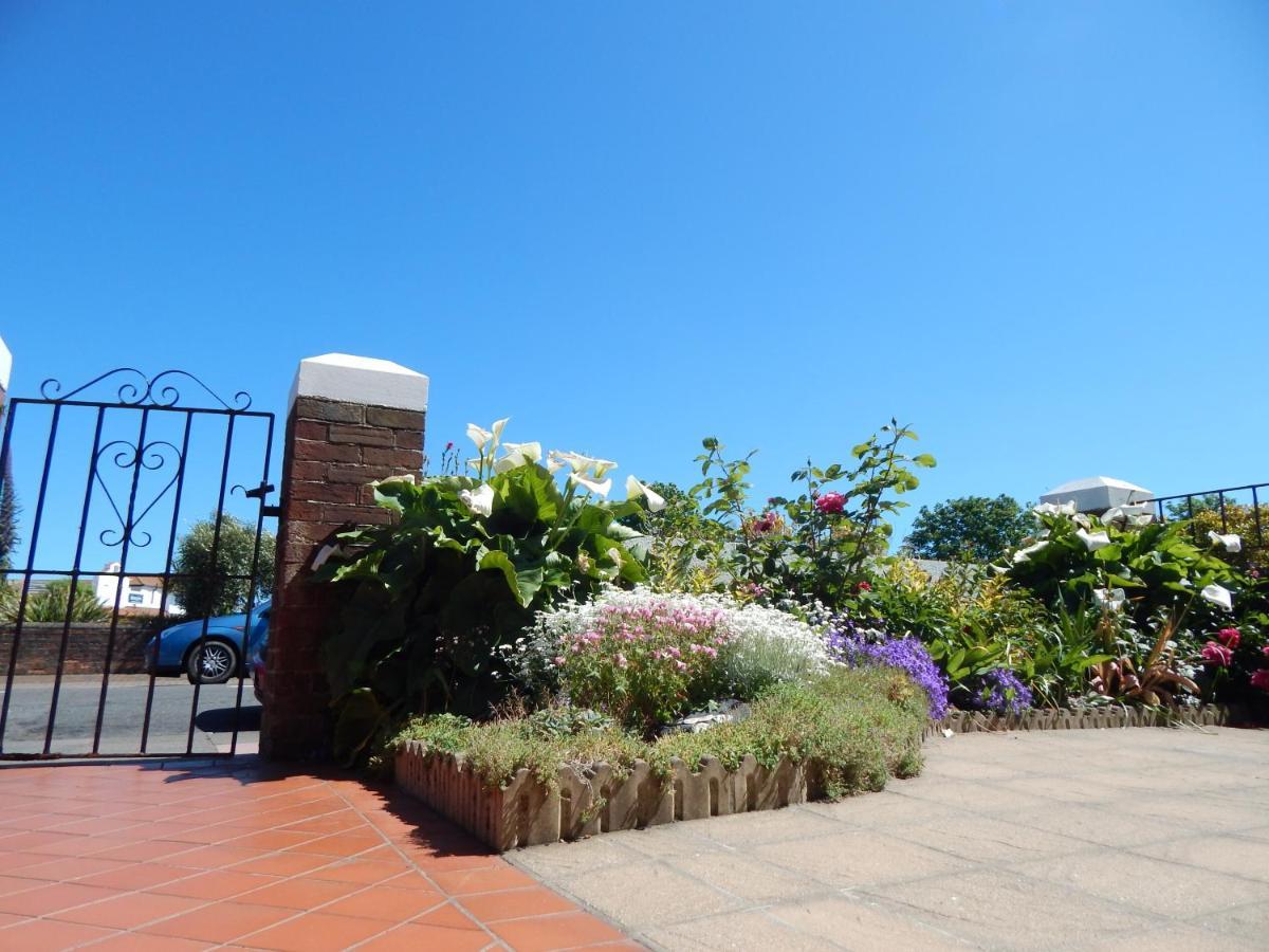 The Garfield Guest House Eastbourne Dış mekan fotoğraf