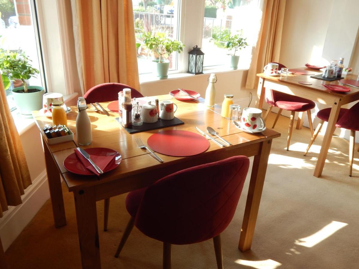 The Garfield Guest House Eastbourne Dış mekan fotoğraf