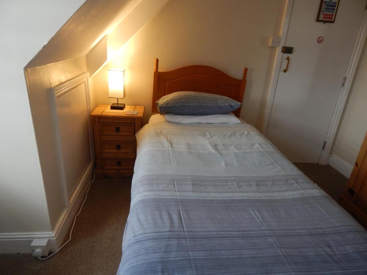 The Garfield Guest House Eastbourne Dış mekan fotoğraf
